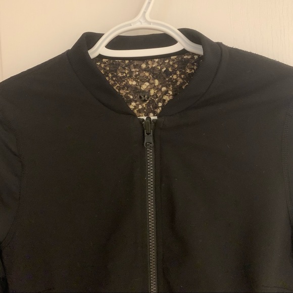 Lululemon bomber jacket (Reversible) - Picture 3 of 6